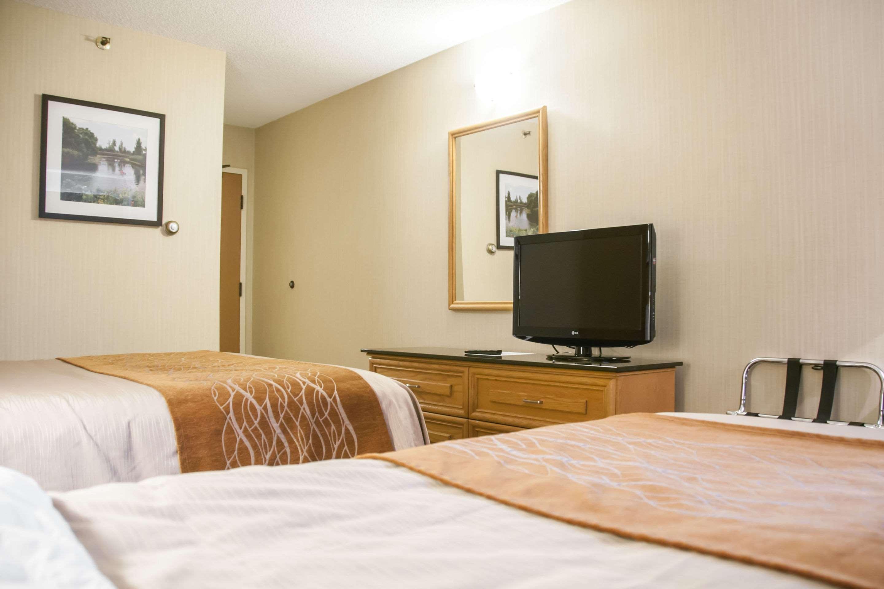 Comfort Inn South Brossard Esterno foto